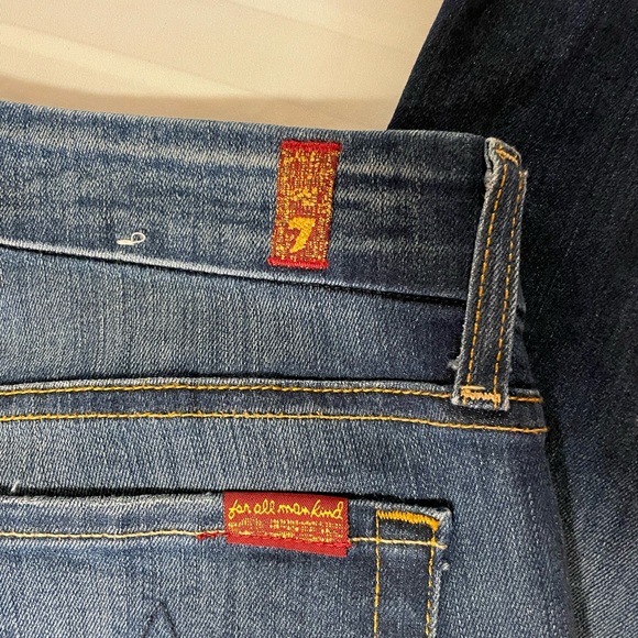 7 FOR ALL MANKIND Women Jean size 28 - Picture 3 of 10
